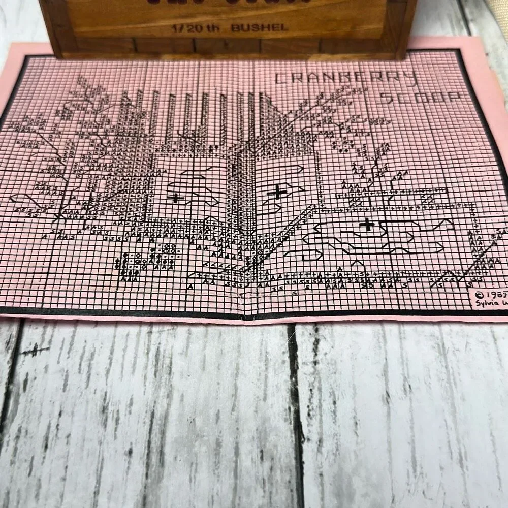 Olde Colonial Designs DIY Cranberry Scoop Needlework The‎ Crate 1/20th Bushel